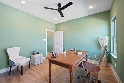 Tiny photo for 100 33rd St W, Bryan, TX 77803 (MLS # 26008717)