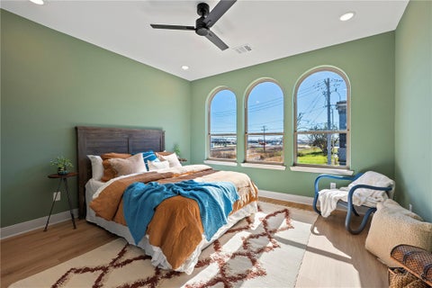Tiny photo for 100 33rd St W, Bryan, TX 77803 (MLS # 26008717)