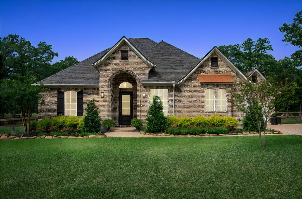 Photo of 18310 Cantle Court, College Station, TX 77845 (MLS # 26004936)