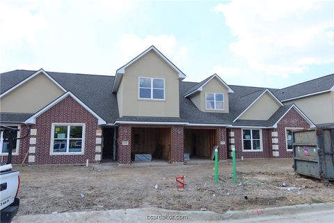 Tiny photo for 2006 Reagan Court, Bryan, TX 77802 (MLS # 25012550)