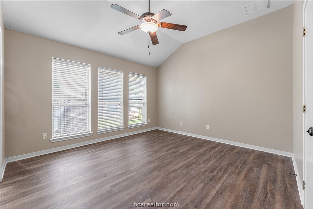 College Station, Texas 77845, United States, 3 Bedrooms Bedrooms, ,2 BathroomsBathrooms,Residential,Pending,55223