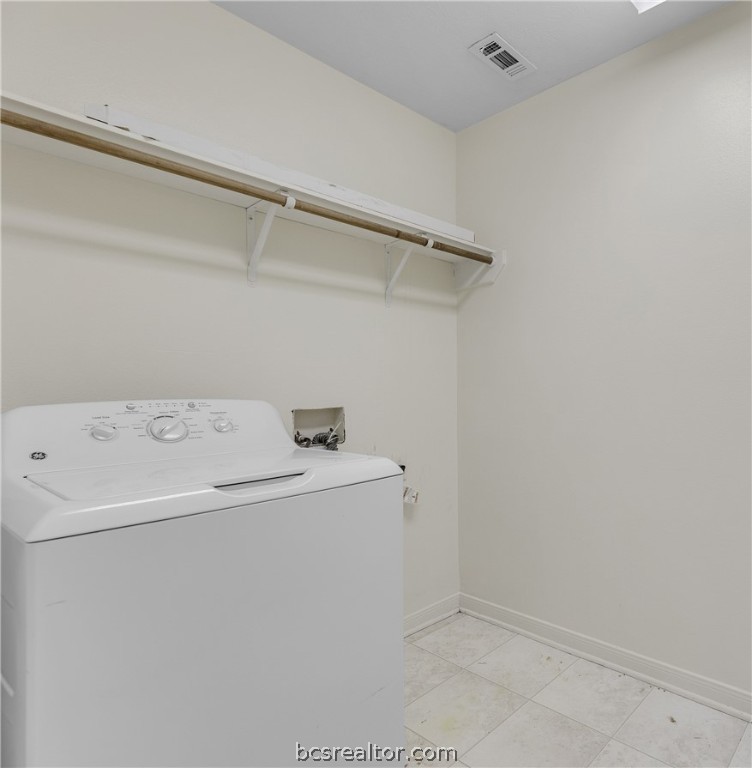 College Station, Texas 77845, United States, 3 Bedrooms Bedrooms, ,2 BathroomsBathrooms,Residential,Pending,55223