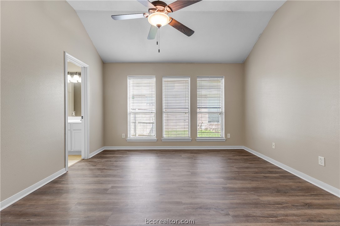 College Station, Texas 77845, United States, 3 Bedrooms Bedrooms, ,2 BathroomsBathrooms,Residential,Pending,55223