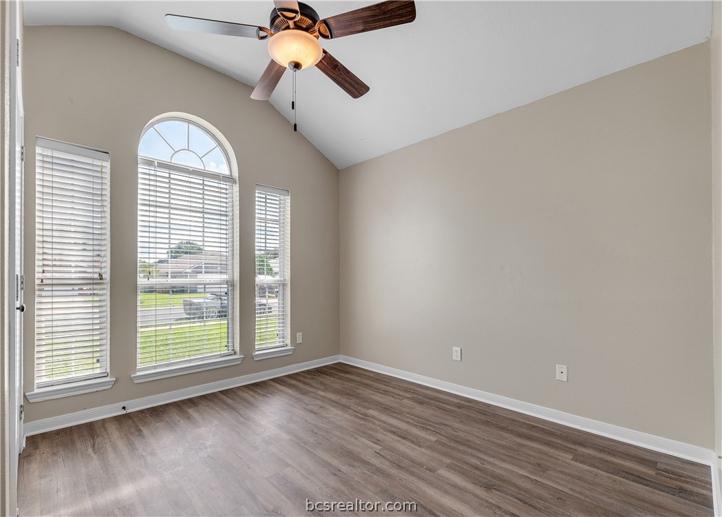 College Station, Texas 77845, United States, 3 Bedrooms Bedrooms, ,2 BathroomsBathrooms,Residential,Pending,55223