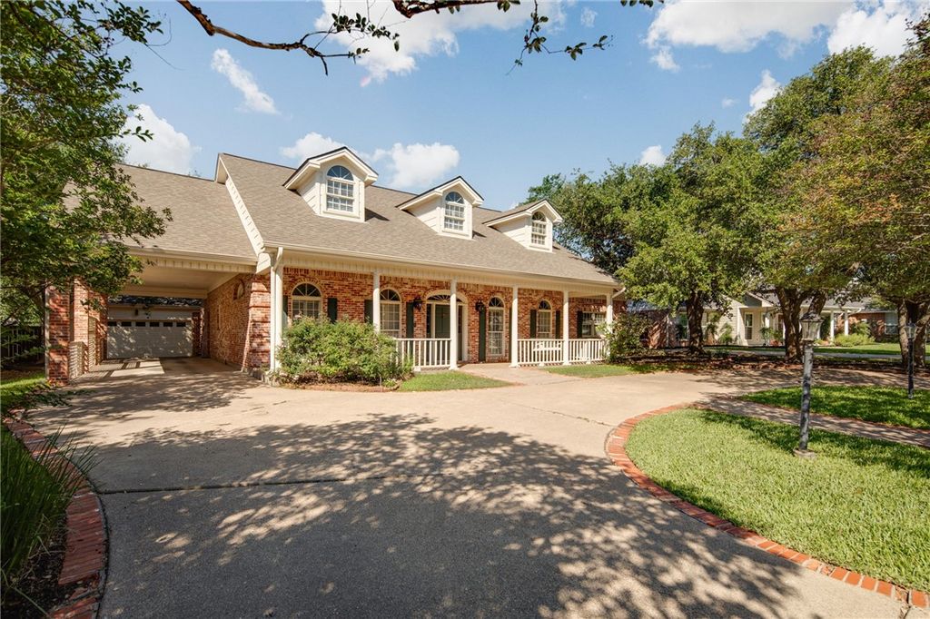 Photo of 2302 E Briargate Drive, Bryan, TX 77802 (MLS # 26005897)