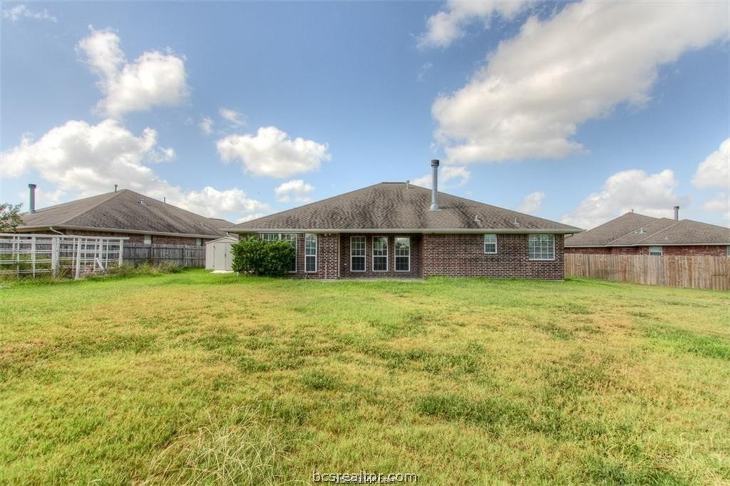 College Station, Texas 77845, United States, 4 Bedrooms Bedrooms, ,2 BathroomsBathrooms,Residential,Pending,58095