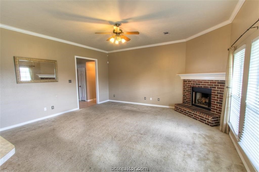 College Station, Texas 77845, United States, 4 Bedrooms Bedrooms, ,2 BathroomsBathrooms,Residential,Pending,58095