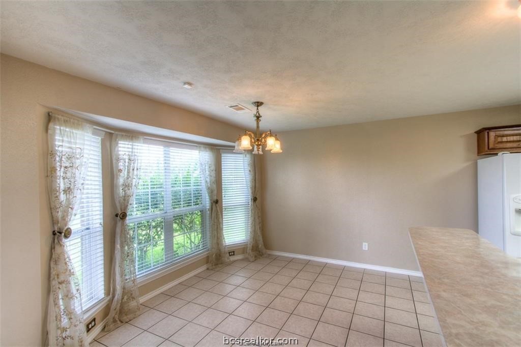 College Station, Texas 77845, United States, 4 Bedrooms Bedrooms, ,2 BathroomsBathrooms,Residential,Pending,58095