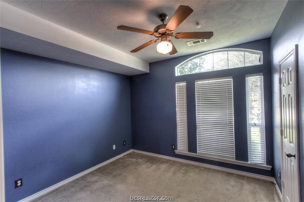 College Station, Texas 77845, United States, 4 Bedrooms Bedrooms, ,2 BathroomsBathrooms,Residential,Pending,58095