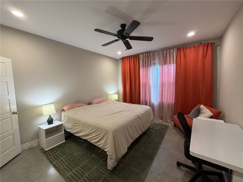 Tiny photo for 301 W 31st Street #202, Bryan, TX 77803 (MLS # 26003971)