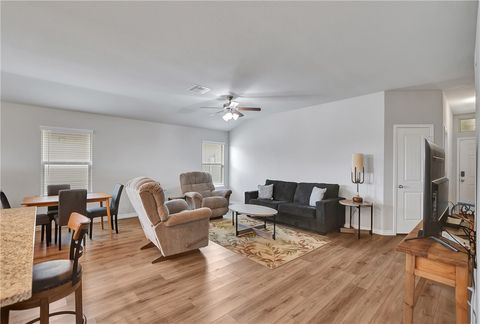 Tiny photo for 909 Davy Street, Brenham, TX 77833 (MLS # 26002707)