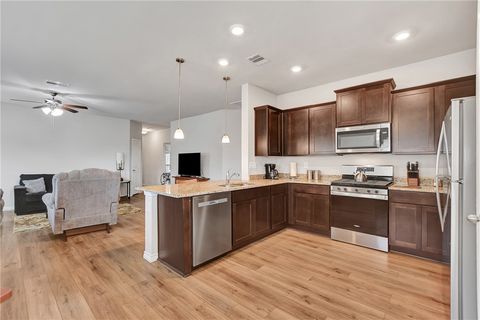 Tiny photo for 909 Davy Street, Brenham, TX 77833 (MLS # 26002707)