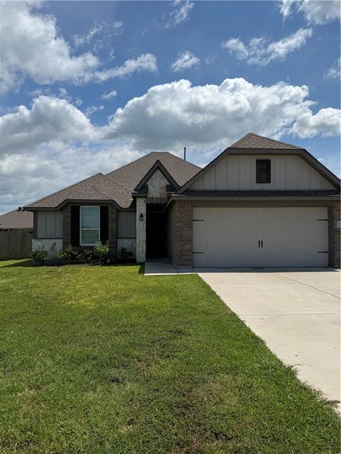 Tiny photo for 7905 Putter Place, Navasota, TX 77868 (MLS # 26009406)