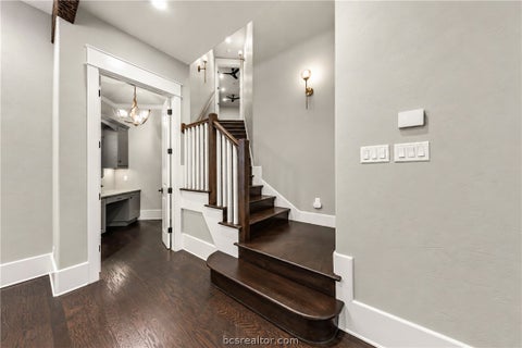 Tiny photo for 3232 Walnut Creek Court, Bryan, TX 77807 (MLS # 26012850)