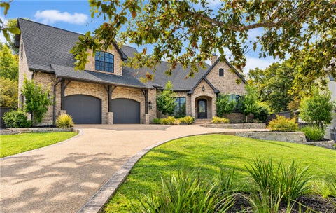 Photo of 3232 Walnut Creek Court, Bryan, TX 77807 (MLS # 26012850)