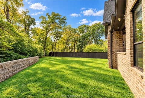 Tiny photo for 3232 Walnut Creek Court, Bryan, TX 77807 (MLS # 26012850)