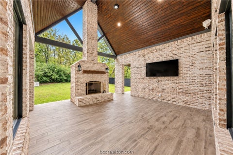 Tiny photo for 3232 Walnut Creek Court, Bryan, TX 77807 (MLS # 26012850)