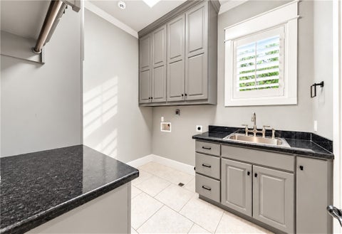 Tiny photo for 3232 Walnut Creek Court, Bryan, TX 77807 (MLS # 26012850)