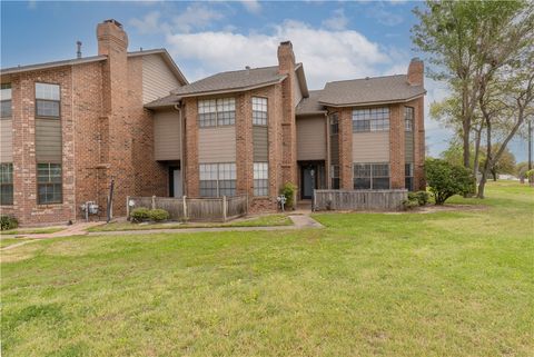 Photo of 2400 Longmire Drive #403, College Station, TX 77845 (MLS # 26005032)