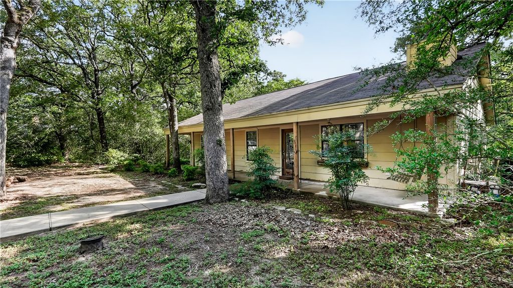 Photo of 10551 Timberidge Drive, College Station, TX 77845 (MLS # 26009032)