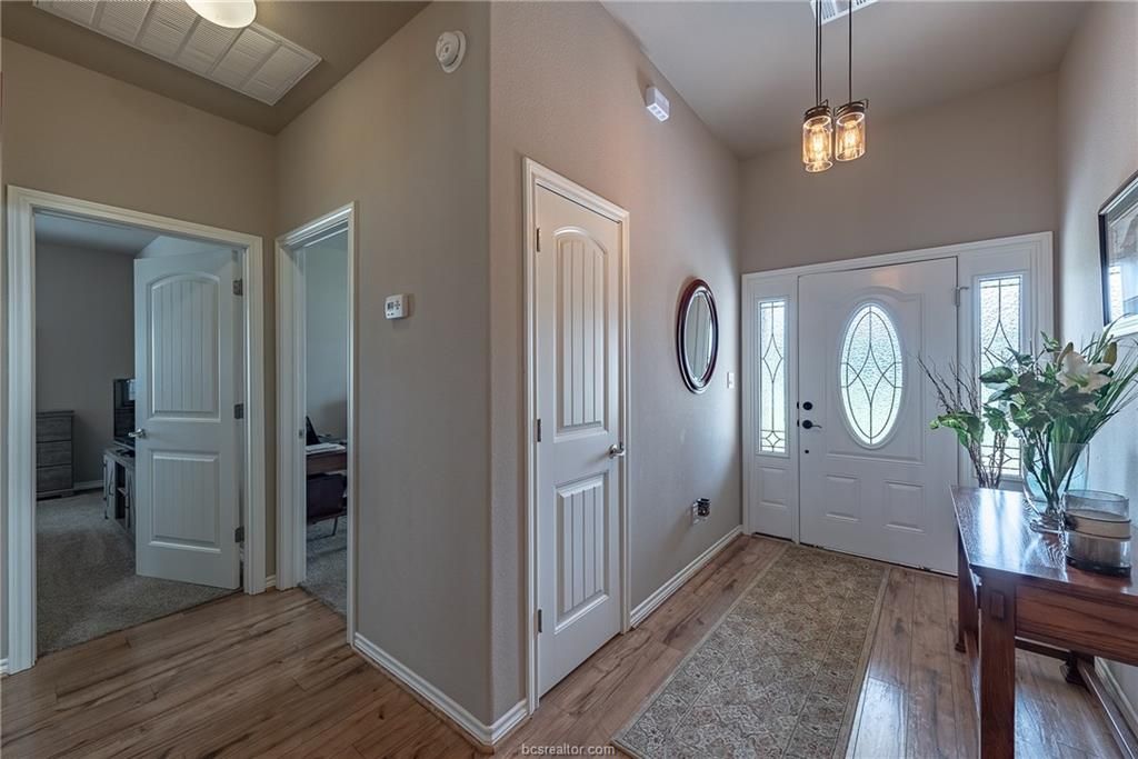 Photo of 4265 Green Pastures, North Zulch, TX 77872 (MLS # 26000034)