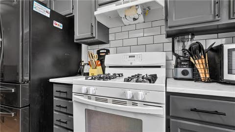 Tiny photo for 2402 Westwood Main Drive, Bryan, TX 77807 (MLS # 26009239)