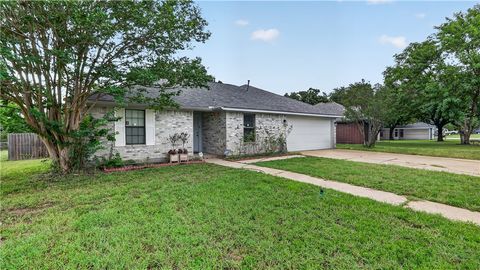 Tiny photo for 2402 Westwood Main Drive, Bryan, TX 77807 (MLS # 26009239)