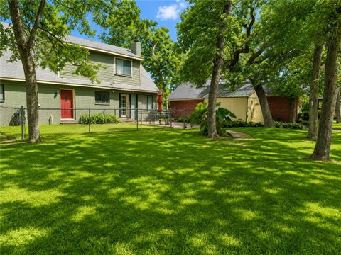 Tiny photo for 42 Golfview Drive, Hilltop Lakes, TX 77871 (MLS # 26007140)