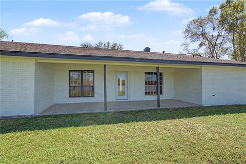 Tiny photo for 203 E Marietta Street, Madisonville, TX 77864 (MLS # 26003171)
