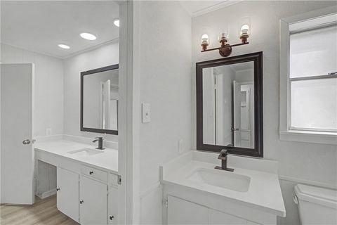 Tiny photo for 203 E Marietta Street, Madisonville, TX 77864 (MLS # 26003171)