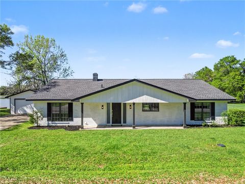 Tiny photo for 203 E Marietta Street, Madisonville, TX 77864 (MLS # 26003171)