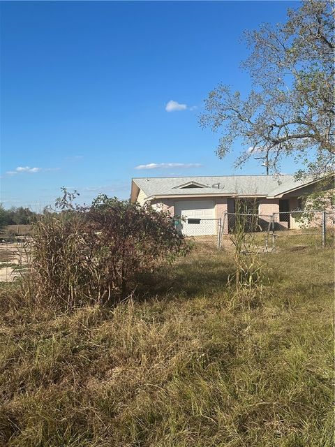 Tiny photo for 21205 Evans Lane, Washington, TX 77880 (MLS # 25011353)