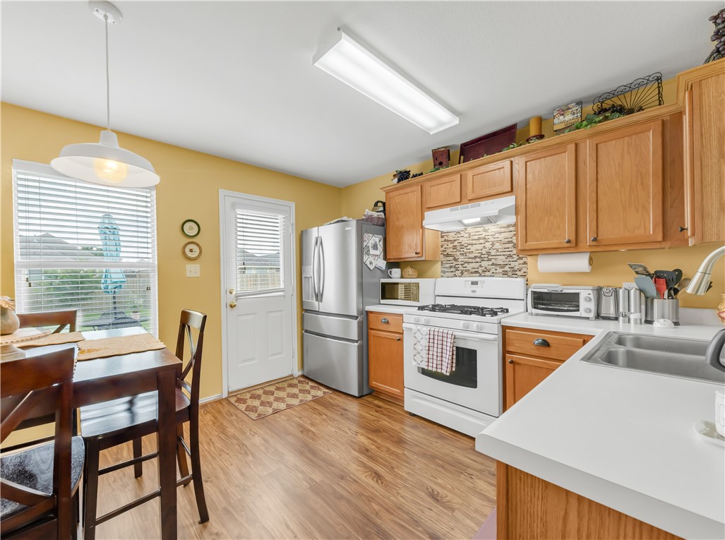 College Station, Texas 77845, United States, 3 Bedrooms Bedrooms, ,2 BathroomsBathrooms,Residential,Pending,153630