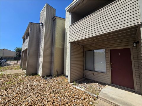 Tiny photo for 1902 Dartmouth Street #Q3, College Station, TX 77840 (MLS # 26009315)