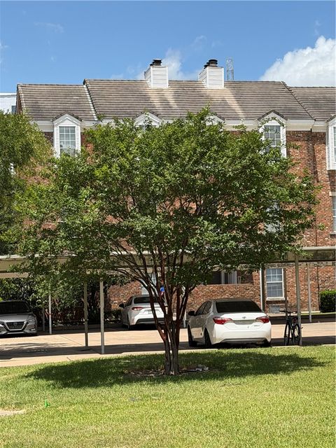 Photo of 400 Nagle #302, Bryan, TX 77840 (MLS # 26008855)