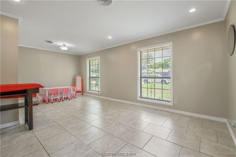 Tiny photo for 1905 Carter Creek Parkway, Bryan, TX 77802 (MLS # 26003960)