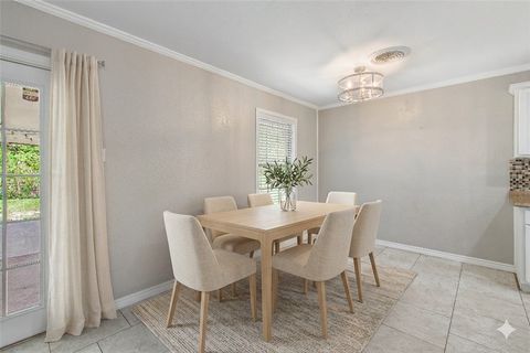 Tiny photo for 1905 Carter Creek Parkway, Bryan, TX 77802 (MLS # 26003960)