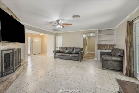 Tiny photo for 1905 Carter Creek Parkway, Bryan, TX 77802 (MLS # 26003960)