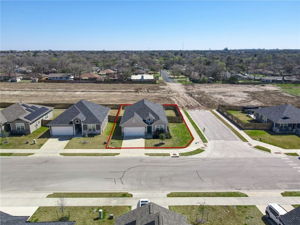 Photo of 2406 Lightfoot Lane, Bryan, TX 77803 (MLS # 26002660)