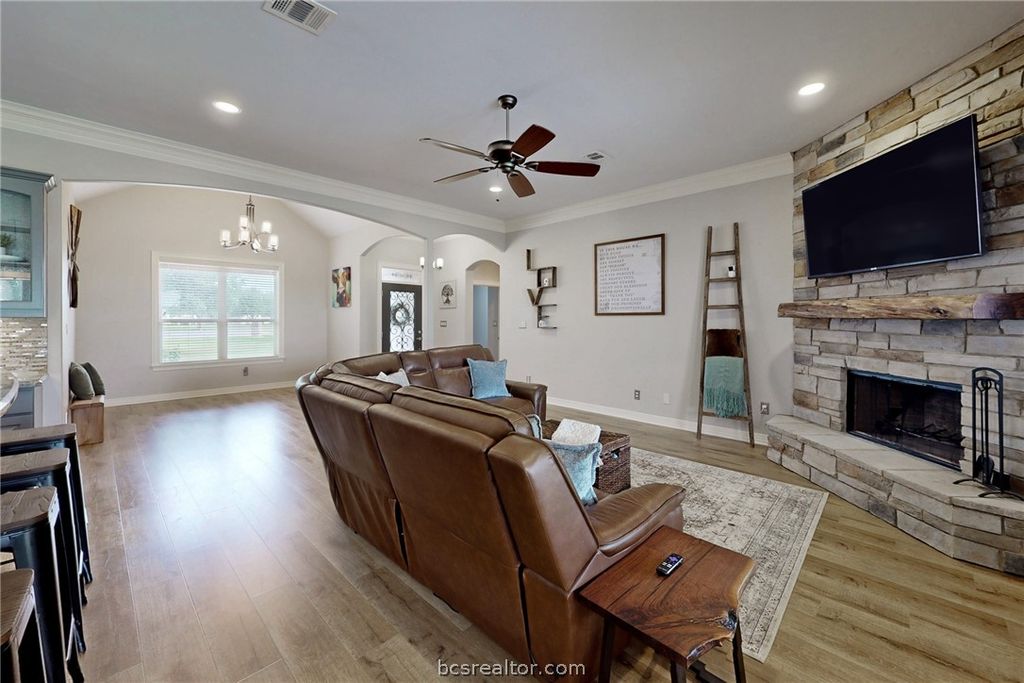 Photo of 4178 Wagonwheel Road, Bryan, TX 77808 (MLS # 26004395)