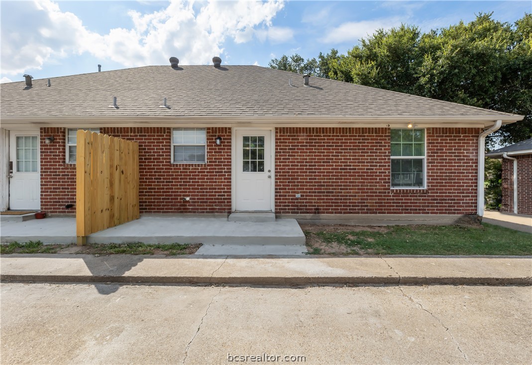 College Station, Texas 77845, United States, 3 Bedrooms Bedrooms, ,2 BathroomsBathrooms,Residential,Active,52063