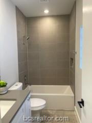 College Station, Texas 77840, United States, 4 Bedrooms Bedrooms, ,5 BathroomsBathrooms,Residential,Active,10038