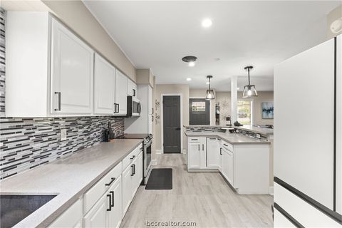 Tiny photo for 2411 Airline Drive, Brenham, TX 77833 (MLS # 26007000)