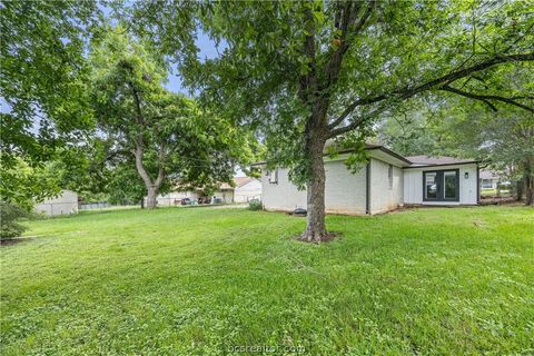 Tiny photo for 2411 Airline Drive, Brenham, TX 77833 (MLS # 26007000)