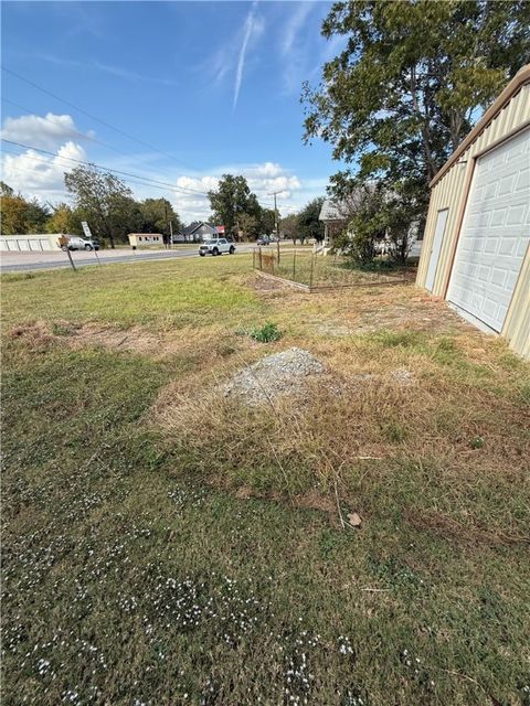 Tiny photo for 108 MIGNONETTE Street N, Kosse, TX 76653 (MLS # 25012976)