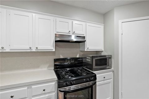Tiny photo for 1412 Richland Court S, College Station, TX 77845 (MLS # 25011061)