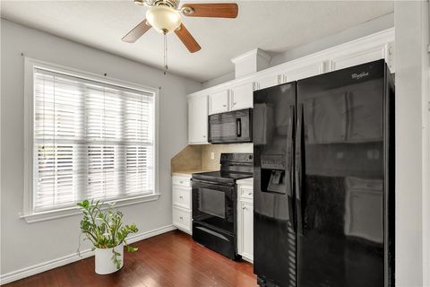 Tiny photo for 2535 Rhapsody Court, Bryan, TX 77802 (MLS # 25010930)