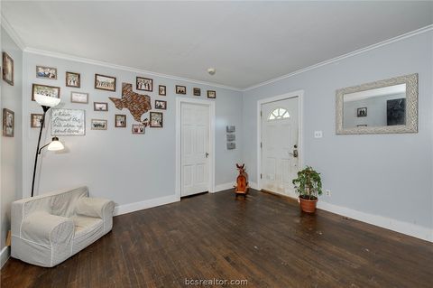 Tiny photo for 301 Elm Ave Ave, Bryan, TX 77801 (MLS # 26004162)