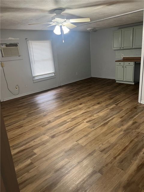 Tiny photo for 301 Elm Ave Ave, Bryan, TX 77801 (MLS # 26004162)