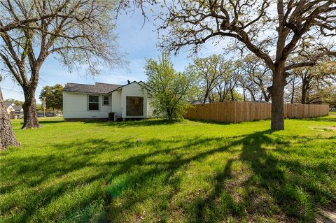 Tiny photo for 301 Elm Ave Ave, Bryan, TX 77801 (MLS # 26004162)